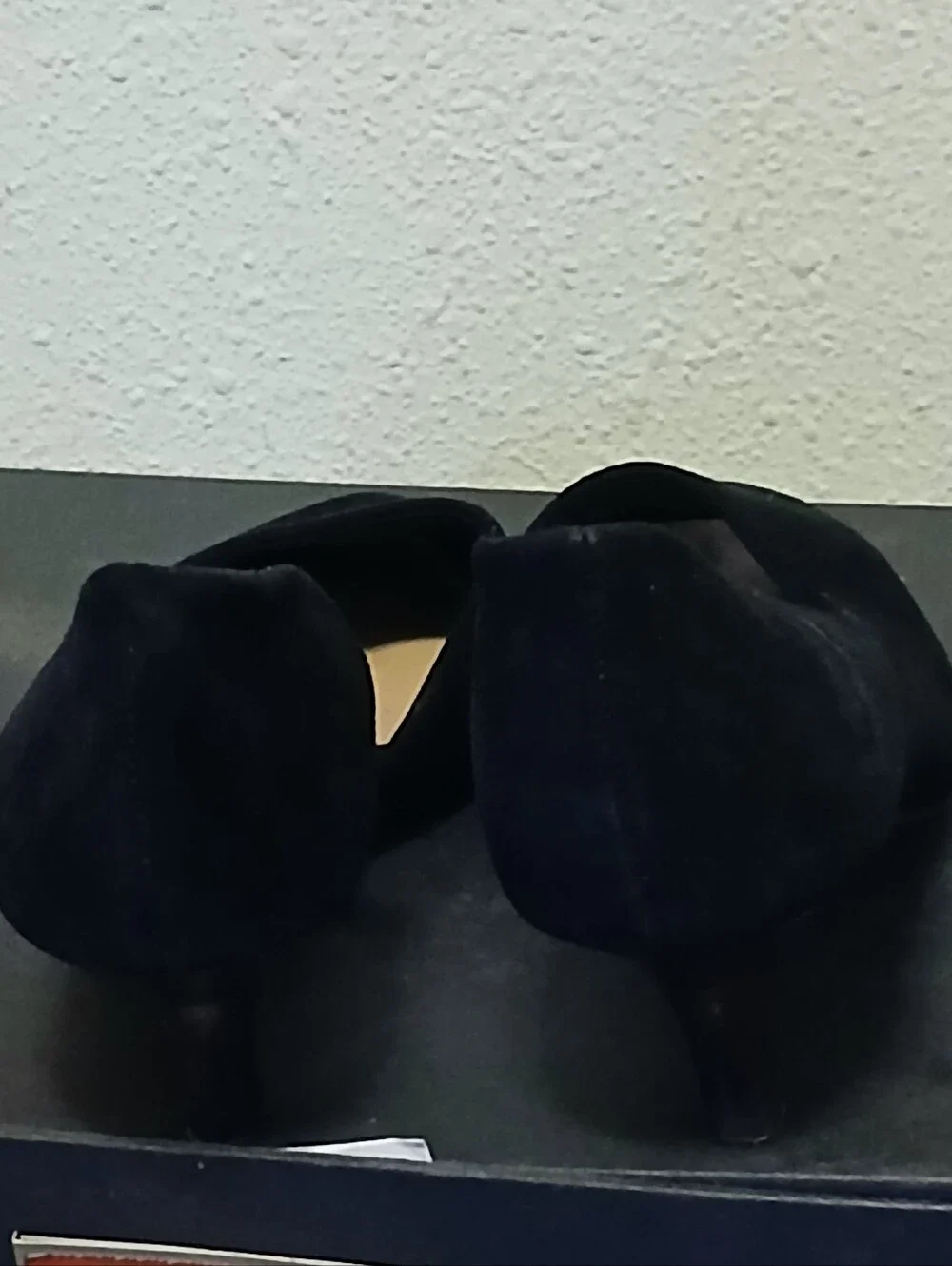 ​Bella Vita Black Suede D'Orsay Pointed Toe Kitten Heels Women's 5.5 M